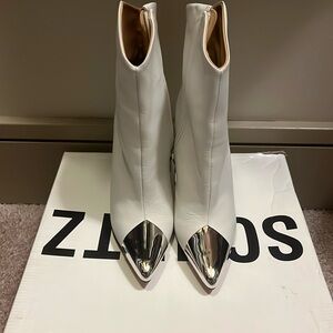 Soft leather white stiletto rocker boots